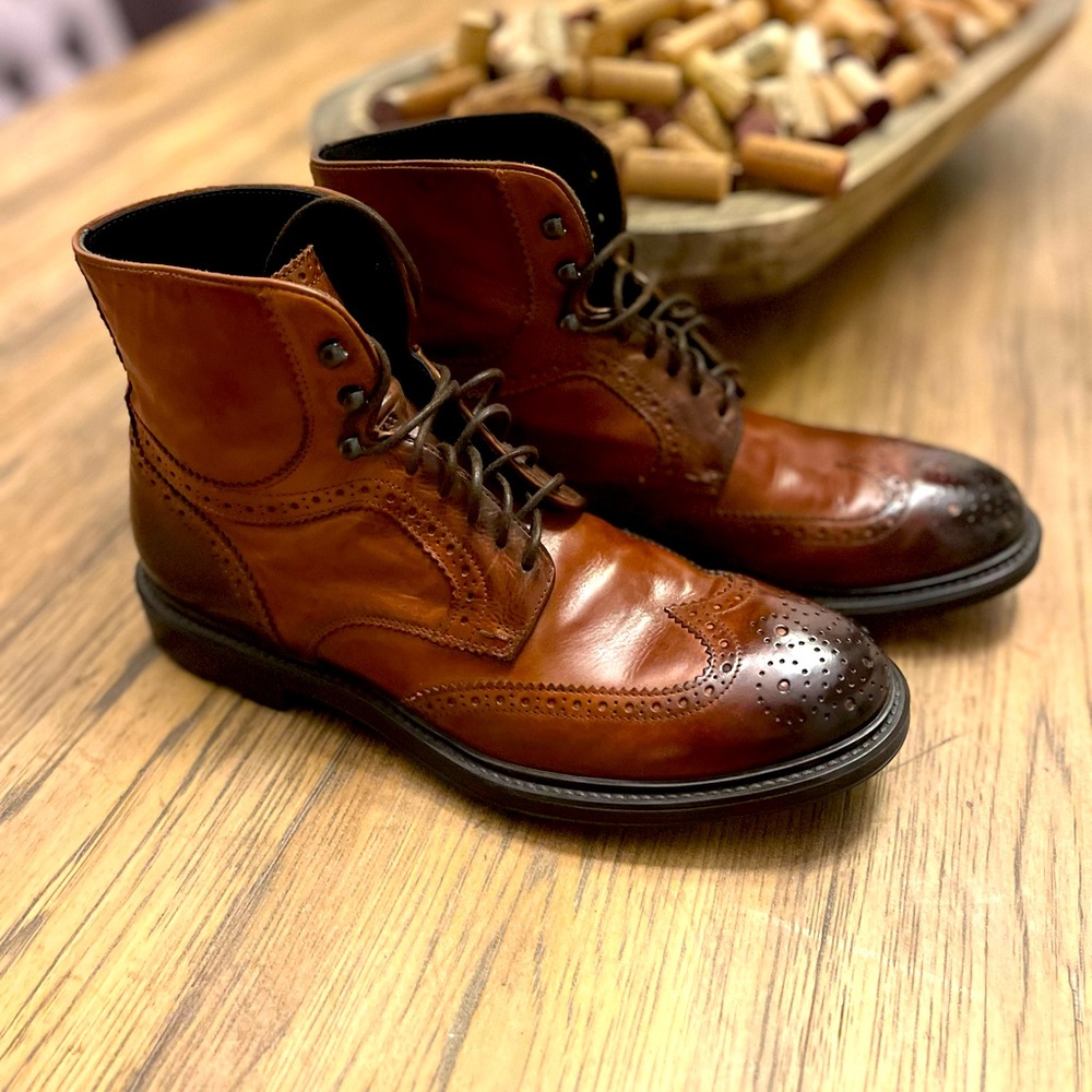 To Boot New York men’s size 9 brown leather wing-tip boots